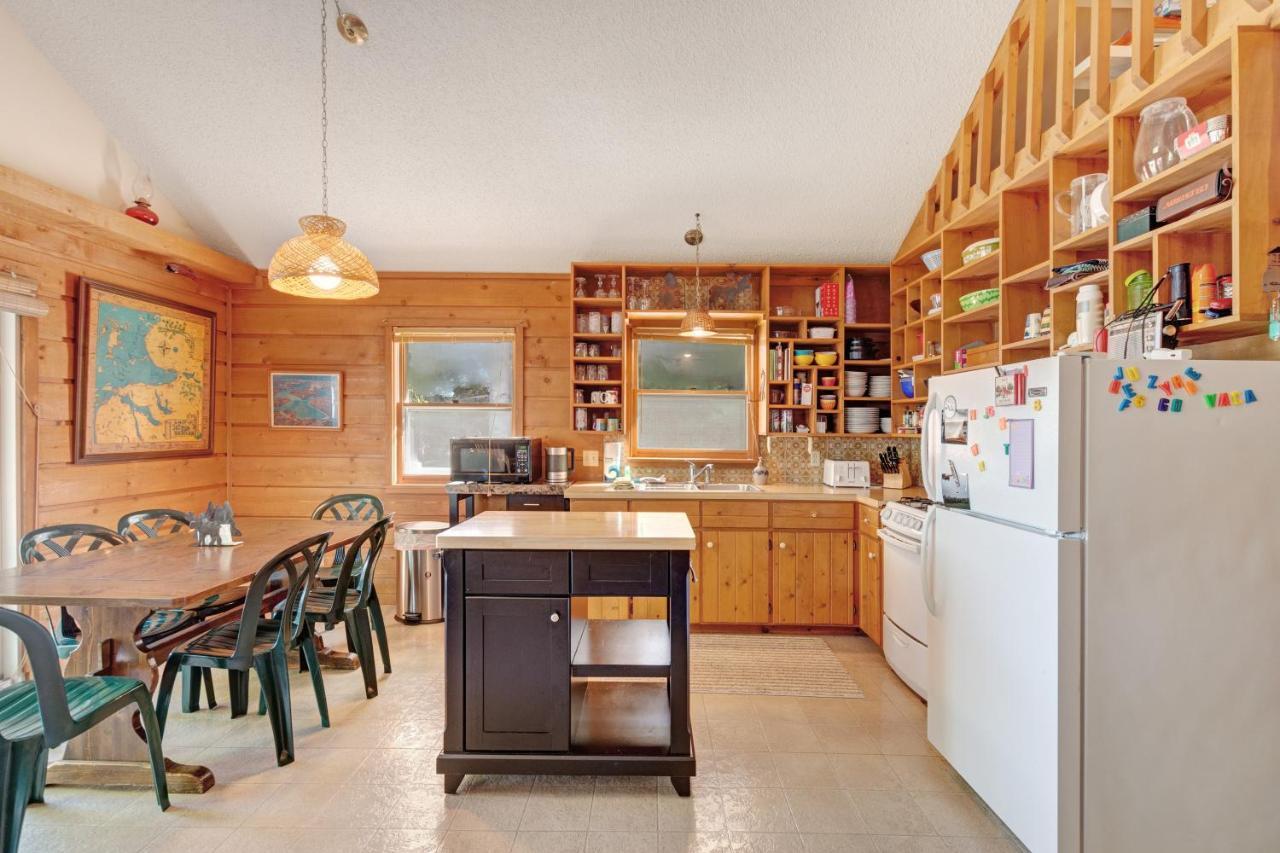 Walloon Lake Cottage Boyne City Ngoại thất bức ảnh