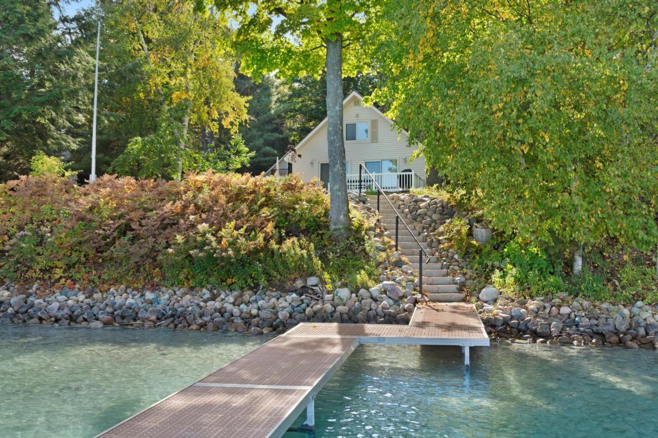 Walloon Lake Cottage Boyne City Ngoại thất bức ảnh