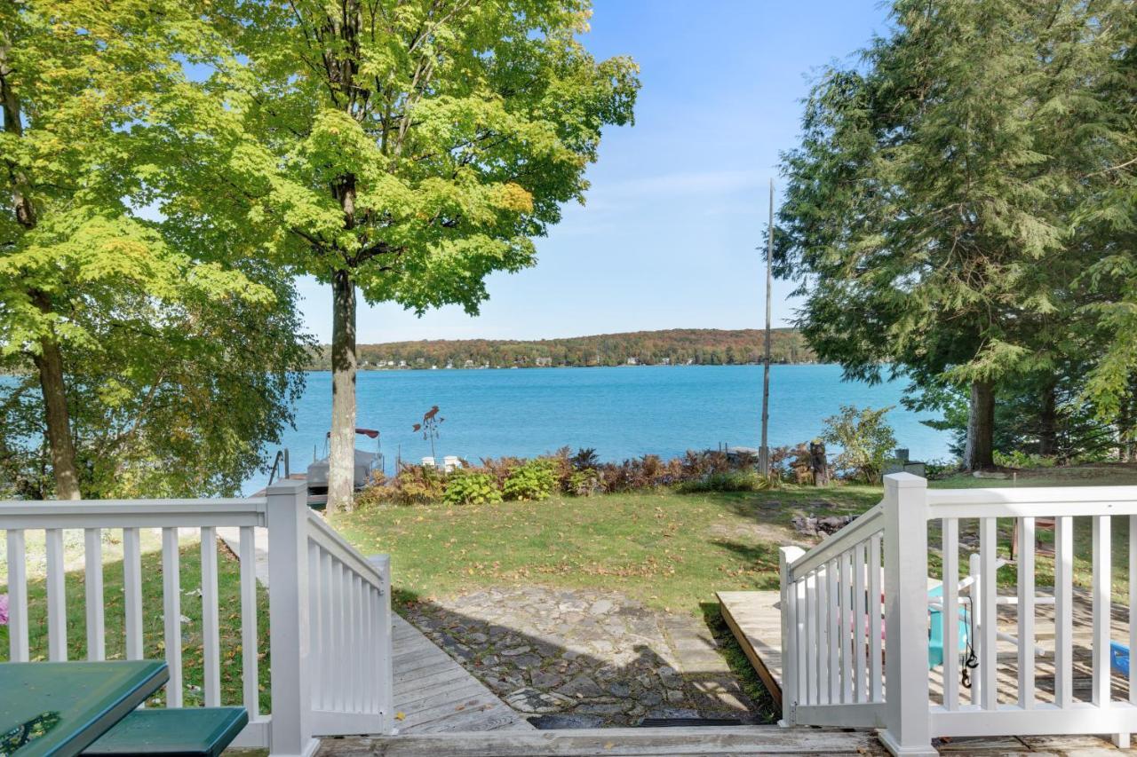 Walloon Lake Cottage Boyne City Ngoại thất bức ảnh