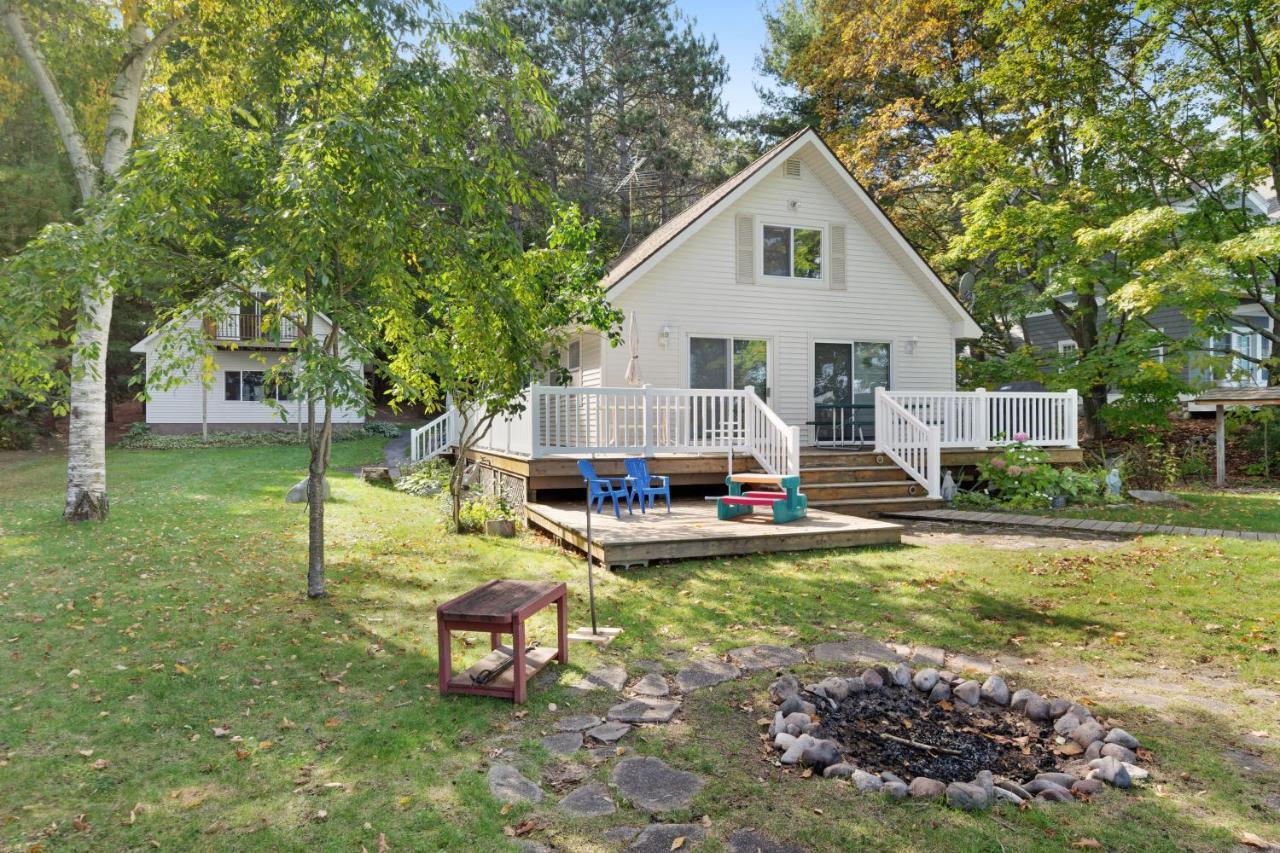 Walloon Lake Cottage Boyne City Ngoại thất bức ảnh