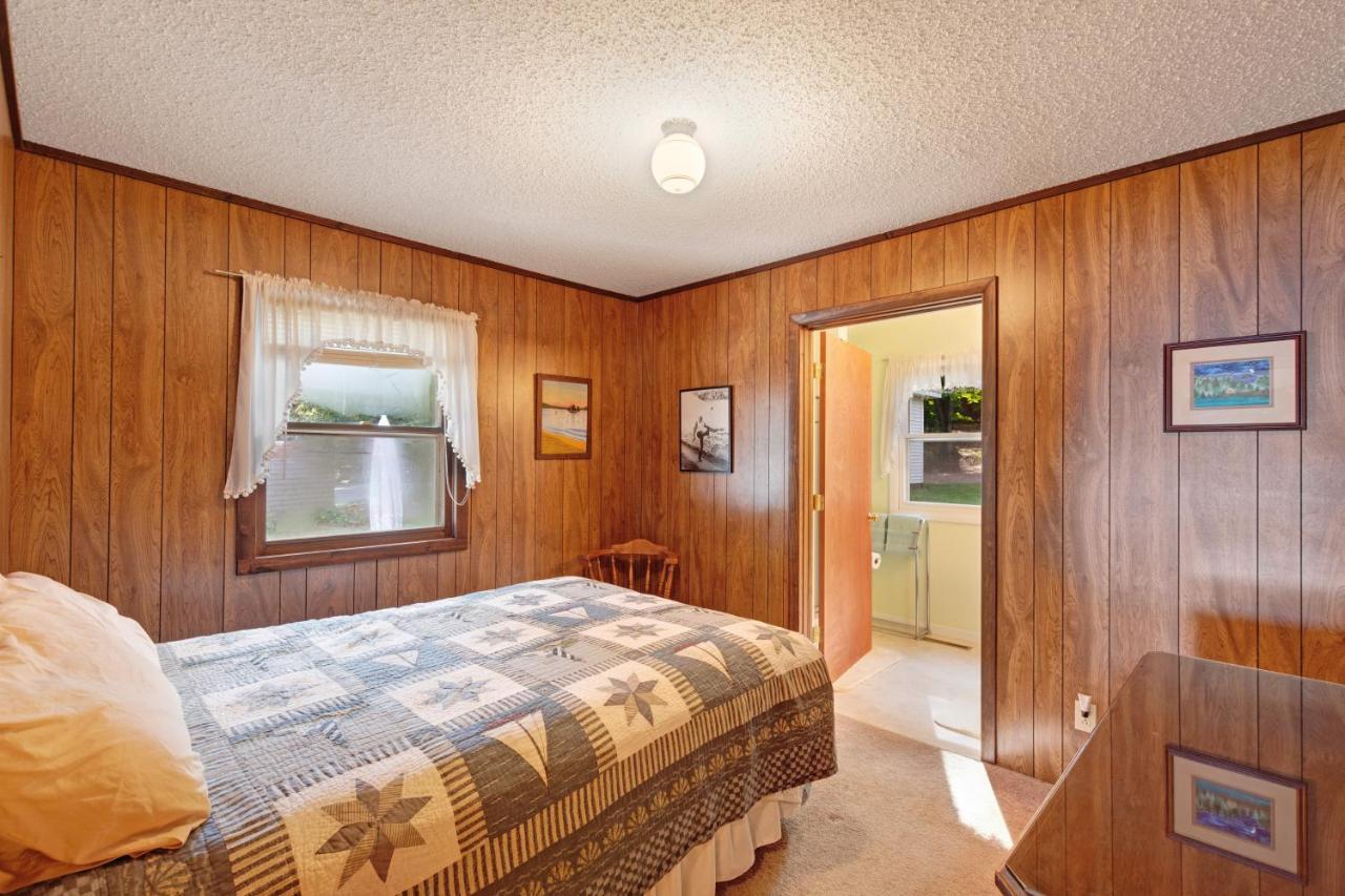 Walloon Lake Cottage Boyne City Ngoại thất bức ảnh
